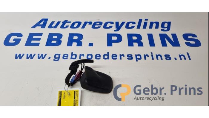 Używane Antena Audi A4 Avant (B8) 2.0 TDI 16V Cena € 20,00 Procedura marży oferowane przez Autorec. Gebr. Prins b.v.