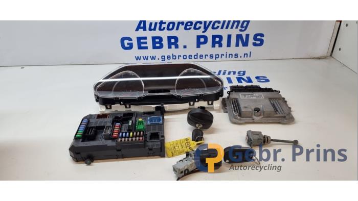 Used Ignition lock + computer Peugeot 208 I (CA/CC/CK/CL) 1.6 e-HDi FAP Price € 125,00 Margin scheme offered by Autorec. Gebr. Prins b.v.