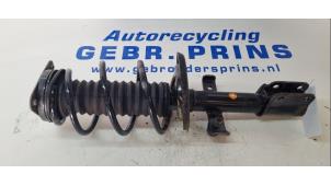 Used Front shock absorber rod, right Renault Clio IV Estate/Grandtour (7R) 1.5 Energy dCi 90 FAP Price € 40,00 Margin scheme offered by Autorec. Gebr. Prins b.v.
