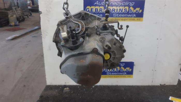 Gearbox Peugeot 206 1.4 XR,XS,XT,Gentry - 20CP81 KFW 20CP81