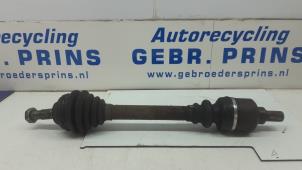 Used Front drive shaft, left Peugeot 307 (3A/C/D) 1.6 16V Price € 38,50 Margin scheme offered by Autorec. Gebr. Prins b.v.
