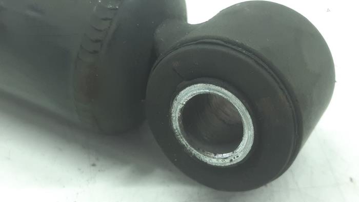 Rear shock absorber, left from a Renault Megane (BA/SA) 1.6 16V 2002