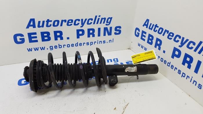 Front shock absorber rod, left from a Citroën C4 Cactus (0B/0P) 1.2 PureTech 110 12V 2019