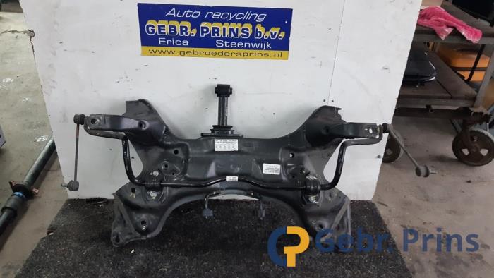 Gebrauchte Unterrahmen Hyundai i10 1.0 12V Preis € 200,00 Margenregelung angeboten von Autorec. Gebr. Prins b.v.