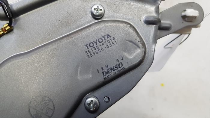 Motor de limpiaparabrisas detrás de un Toyota Prius (NHW20) 1.5 16V 2008