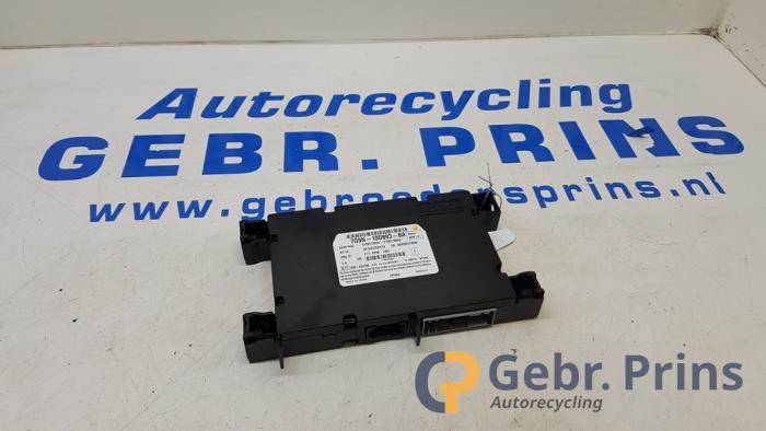 Begagnade Telefonmodul Volvo V70 (BW) 2.4 D5 20V AWD Pris € 40,00 Marginaltabell erbjuds av Autorec. Gebr. Prins b.v.