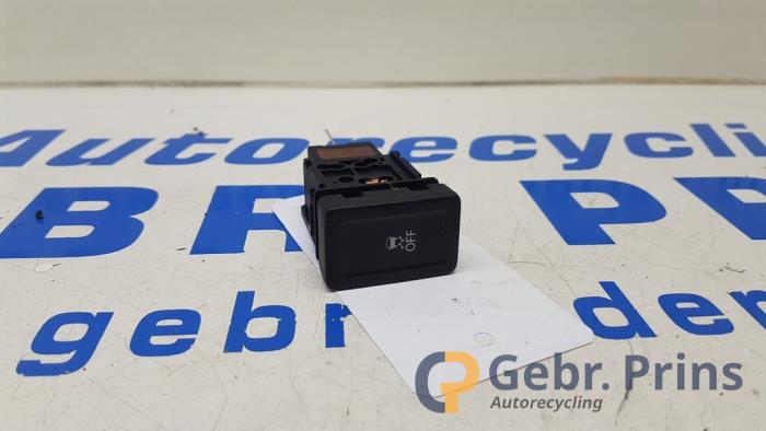 Używane Przelacznik ASR Suzuki Swift (ZA/ZC/ZD) 1.2 16V Cena € 10,00 Procedura marży oferowane przez Autorec. Gebr. Prins b.v.