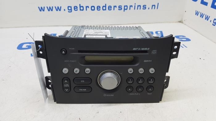 Radio CD Spieler van een Suzuki Splash 1.0 12V 2015