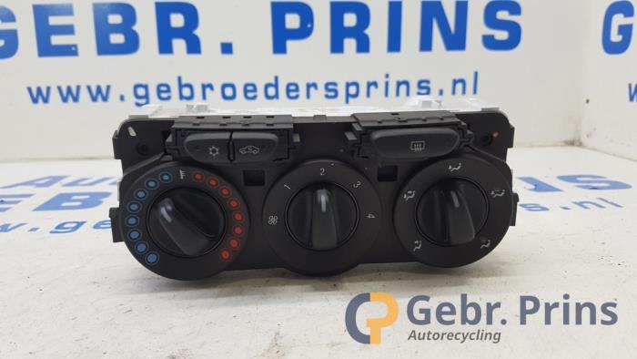Begagnade Värmekontrollpanel Opel Adam 1.4 Pris € 40,00 Marginaltabell erbjuds av Autorec. Gebr. Prins b.v.