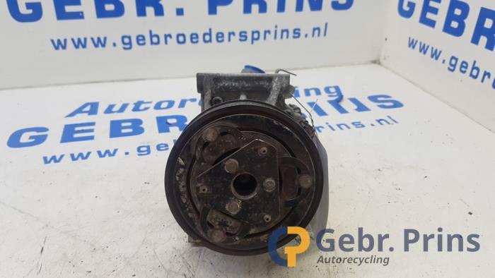 Usagé Pompe clim Dacia Lodgy (JS/SD0J) 1.6 Sce 100 16V Prix € 100,00 Règlement à la marge proposé par Autorec. Gebr. Prins b.v.