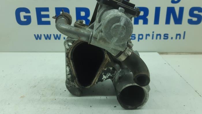 EGR valve from a Renault Scénic III (JZ) 1.5 dCi 105 2009
