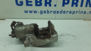 Begagnade Bakre bromsok, vänster Renault Megane II (BM/CM) 2.0 16V Pris € 25,00 Marginaltabell erbjuds av Autorec. Gebr. Prins b.v.