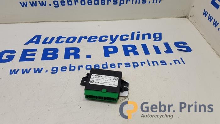 Begagnade PDC-modul Citroen C4 Picasso (3D/3E) 1.6 e-HDi 115 Pris € 75,00 Marginaltabell erbjuds av Autorec. Gebr. Prins b.v.