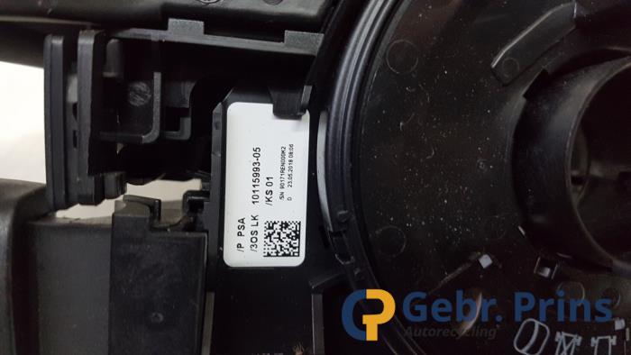 Headlight wiper switch