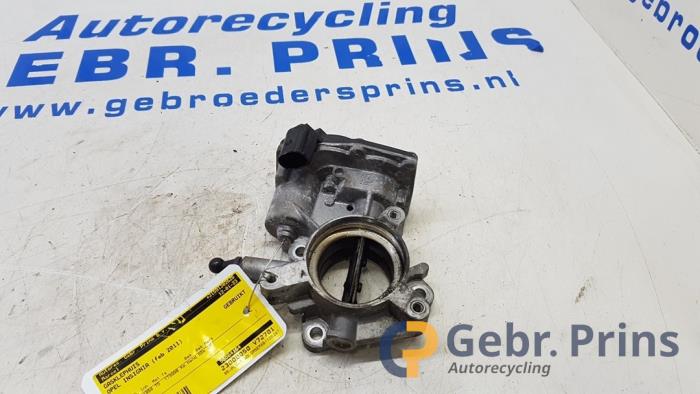 Begagnade Spjällhus Opel Insignia 2.0 CDTI 16V 160 Ecotec Pris € 35,00 Marginaltabell erbjuds av Autorec. Gebr. Prins b.v.