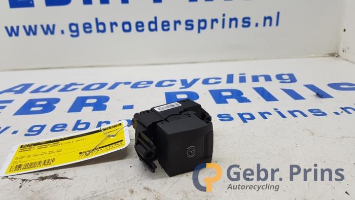 Gebrauchte Handbremse Schalter Renault Grand Scénic III (JZ) 1.4 16V TCe 130 Preis € 20,00 Margenregelung angeboten von Autorec. Gebr. Prins b.v.