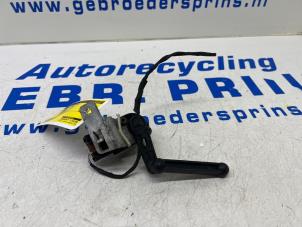 Used Anti-roll control sensor BMW 5 serie (F10) 523i 24V Price € 30,00 Margin scheme offered by Autorec. Gebr. Prins b.v.