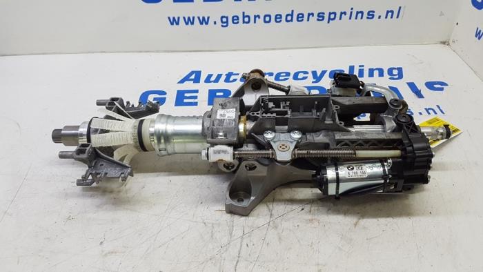 Steering column housing from a BMW 5 serie (F10) 523i 24V 2010