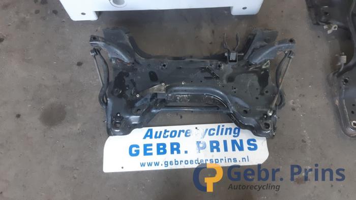 Begagnade Underram Peugeot Partner (GC/GF/GG/GJ/GK) 1.6 BlueHDi 100 Pris € 181,50 Inklusive moms erbjuds av Autorec. Gebr. Prins b.v.