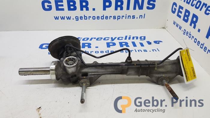 Begagnade Servostyrningsbox Peugeot Partner (GC/GF/GG/GJ/GK) 1.6 BlueHDi 100 Pris € 121,00 Inklusive moms erbjuds av Autorec. Gebr. Prins b.v.