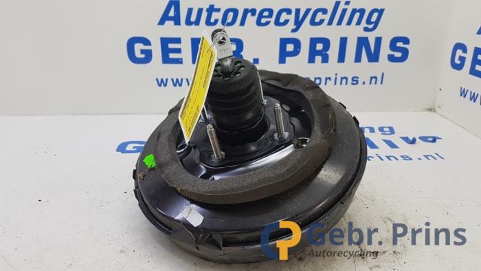 Usagé Assistant de freinage Peugeot Partner (GC/GF/GG/GJ/GK) 1.6 BlueHDi 100 Prix € 48,40 Prix TTC proposé par Autorec. Gebr. Prins b.v.