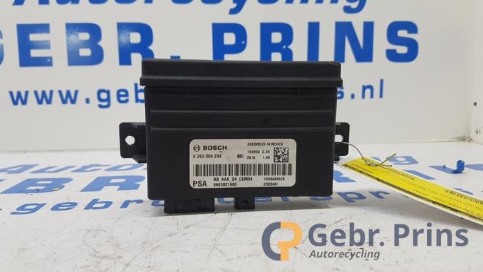 Begagnade PDC-modul Peugeot Partner (GC/GF/GG/GJ/GK) 1.6 BlueHDi 100 Pris € 42,35 Inklusive moms erbjuds av Autorec. Gebr. Prins b.v.