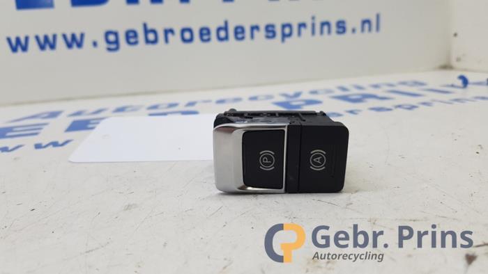 Gebrauchte Handbremse Schalter Audi A7 Sportback (4GA/4GF) 3.0 V6 24V TFSI Quattro Preis € 25,00 Margenregelung angeboten von Autorec. Gebr. Prins b.v.