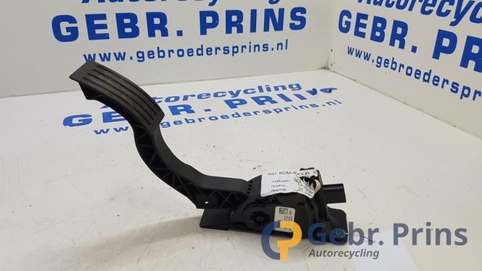Używane Pedal gazu Ford Focus 3 Wagon 1.6 TDCi ECOnetic Cena € 40,00 Procedura marży oferowane przez Autorec. Gebr. Prins b.v.