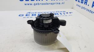 Used Heating and ventilation fan motor Opel Karl 1.0 12V Price € 30,00 Margin scheme offered by Autorec. Gebr. Prins b.v.
