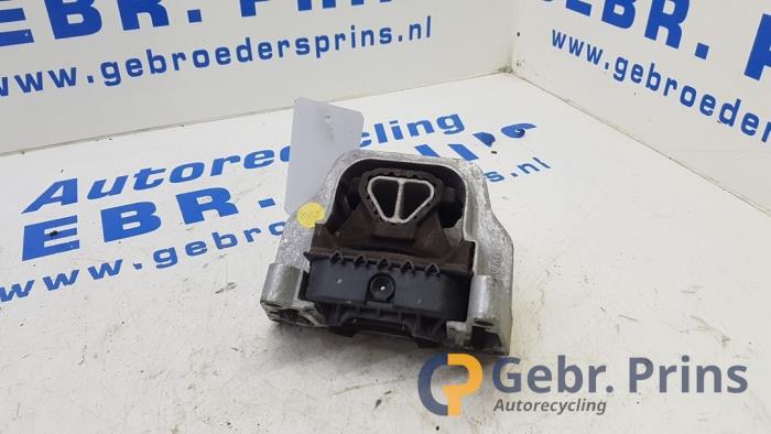 Used Engine mount Seat Ibiza IV (6J5) 1.0 EcoTSI 12V Price € 25,00 Margin scheme offered by Autorec. Gebr. Prins b.v.