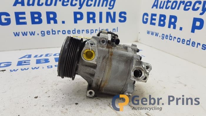 Gebrauchte Klimapumpe Opel Karl 1.0 12V Preis € 75,00 Margenregelung angeboten von Autorec. Gebr. Prins b.v.