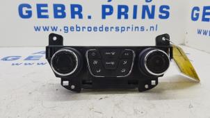 Usados Panel de control de calefacción Opel Karl 1.0 12V Precio € 40,00 Norma de margen ofrecido por Autorec. Gebr. Prins b.v.