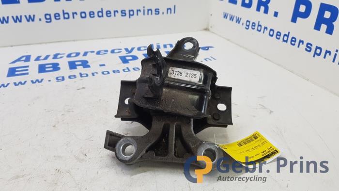 Used Engine mount Opel Karl 1.0 12V Price € 25,00 Margin scheme offered by Autorec. Gebr. Prins b.v.