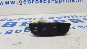 Gebrauchte ESP Schalter Opel Karl 1.0 12V Preis € 20,00 Margenregelung angeboten von Autorec. Gebr. Prins b.v.