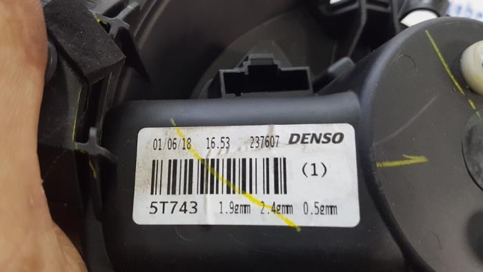 Motor de ventilador de calefactor de un Opel Combo 1.3 CDTI 16V 2018