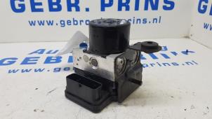 Used ABS pump Opel Combo 1.3 CDTI 16V Price € 75,00 Margin scheme offered by Autorec. Gebr. Prins b.v.