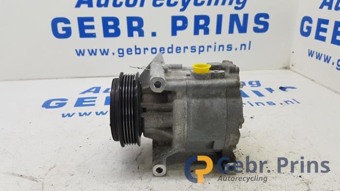Usagé Compresseur de clim Fiat Panda (312) 0.9 TwinAir 65 Prix € 75,00 Règlement à la marge proposé par Autorec. Gebr. Prins b.v.