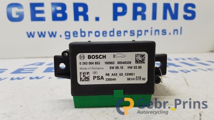 Begagnade PDC-modul Citroen C4 Cactus (0B/0P) 1.2 PureTech 82 12V Pris € 50,00 Marginaltabell erbjuds av Autorec. Gebr. Prins b.v.