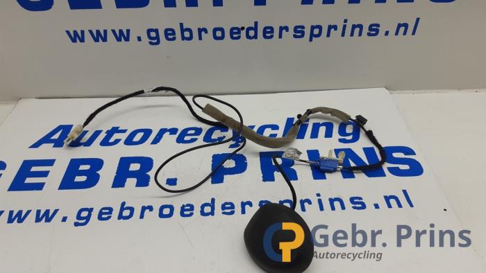 Używane Antena GPS Ford Transit Custom 2.0 TDCi 16V Eco Blue 130 Cena € 60,50 Z VAT oferowane przez Autorec. Gebr. Prins b.v.
