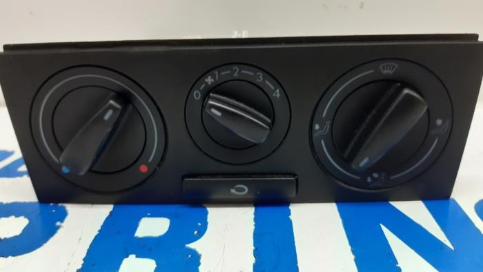 Heater control panel from a Volkswagen Lupo (6X1) 1.4 60 2003