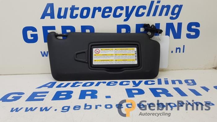 Begagnade Solskydd Mercedes A (W176) 1.6 A-180 16V Pris € 20,00 Marginaltabell erbjuds av Autorec. Gebr. Prins b.v.