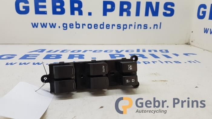 Usados Interruptor de ventanilla eléctrica Suzuki Celerio (LF) 1.0 12V Precio € 30,00 Norma de margen ofrecido por Autorec. Gebr. Prins b.v.