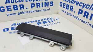 Usados Airbag de rodilla Mercedes A (W176) 1.6 A-180 16V Precio € 150,00 Norma de margen ofrecido por Autorec. Gebr. Prins b.v.