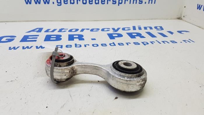 Rear upper wishbone, left from a BMW 5 serie Touring (F11) 530d xDrive 24V Blue Performance 2013