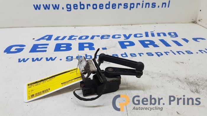 Gebrauchte Stabilisierung Regelsensor BMW 5 serie Touring (F11) 530d xDrive 24V Blue Performance Preis € 30,00 Margenregelung angeboten von Autorec. Gebr. Prins b.v.