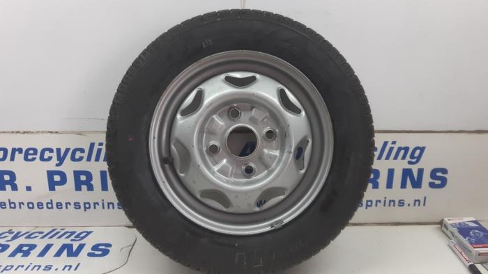 Spare wheel from a Suzuki Alto (SH410) 1.0 GA,GL 2000