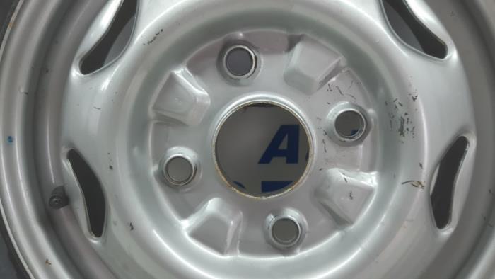Spare wheel from a Suzuki Alto (SH410) 1.0 GA,GL 2000