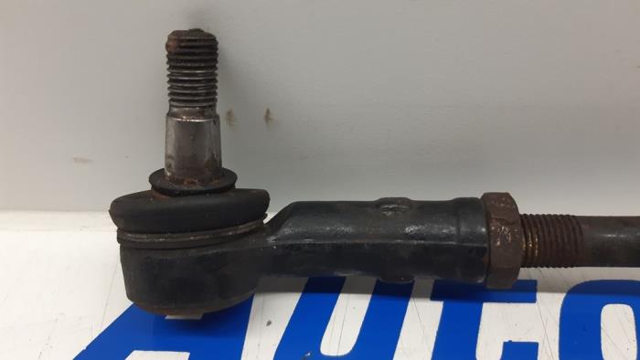 Tie rod, right from a Volkswagen Caddy II (9K9A) 1.9 SDI 1999