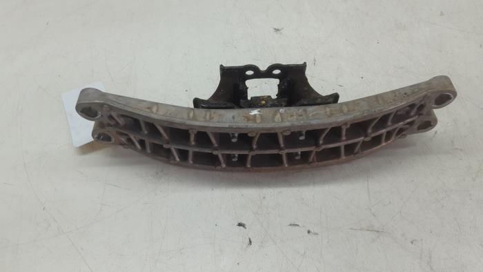 Gearbox mount from a Lexus IS (E3) 300h 2.5 16V 2020