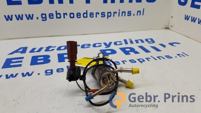 Usados Inyector Adblue Volkswagen Transporter T6 2.0 TDI 150 Precio € 78,65 IVA incluido ofrecido por Autorec. Gebr. Prins b.v.